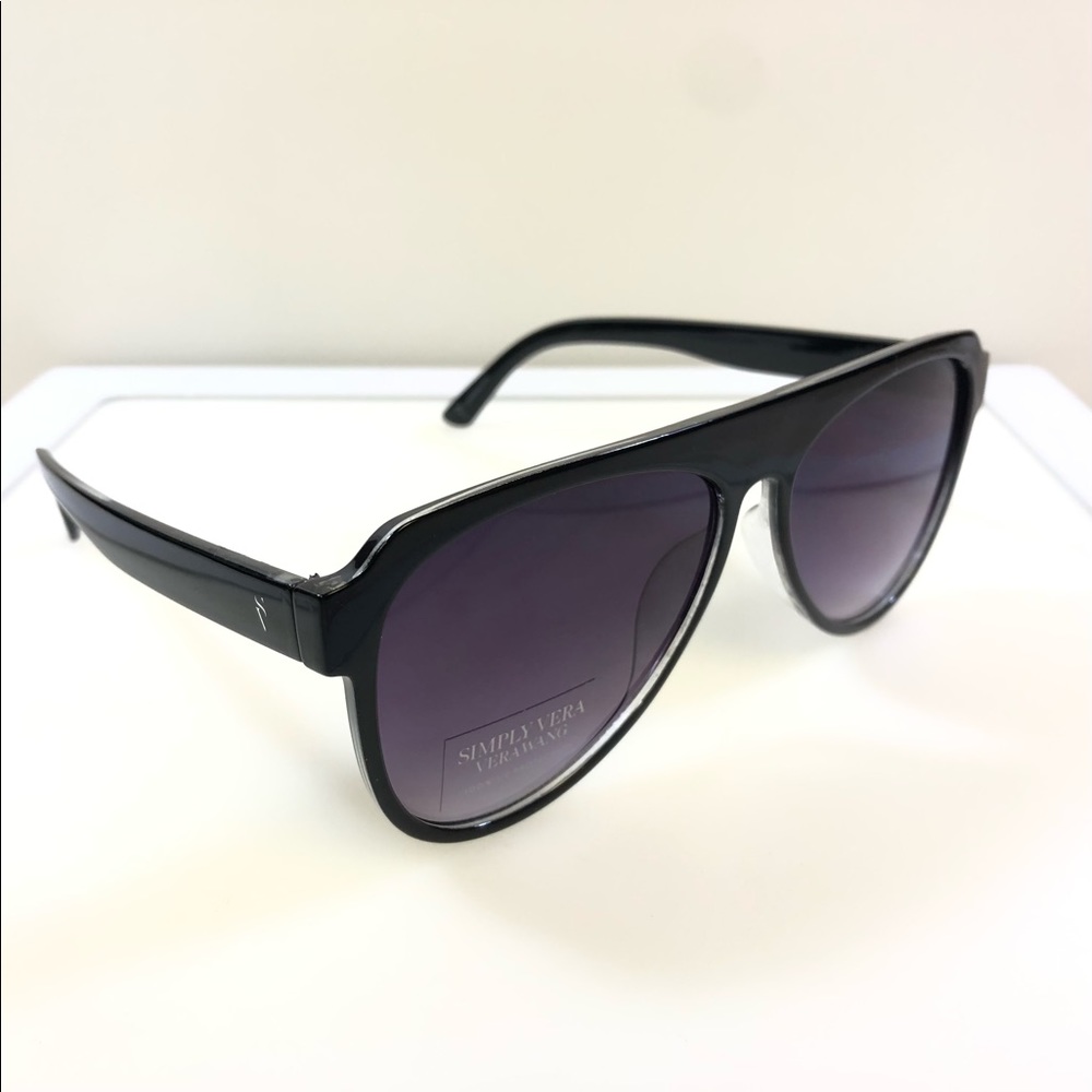 Women’s Vera Wang Fashion Sunglasses - Picture 6 of 7